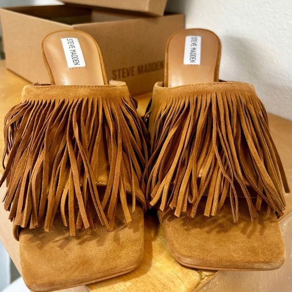 Steve Madden Morina Sandals with Fringe, 10. BNIB. - Picture 7 of 12